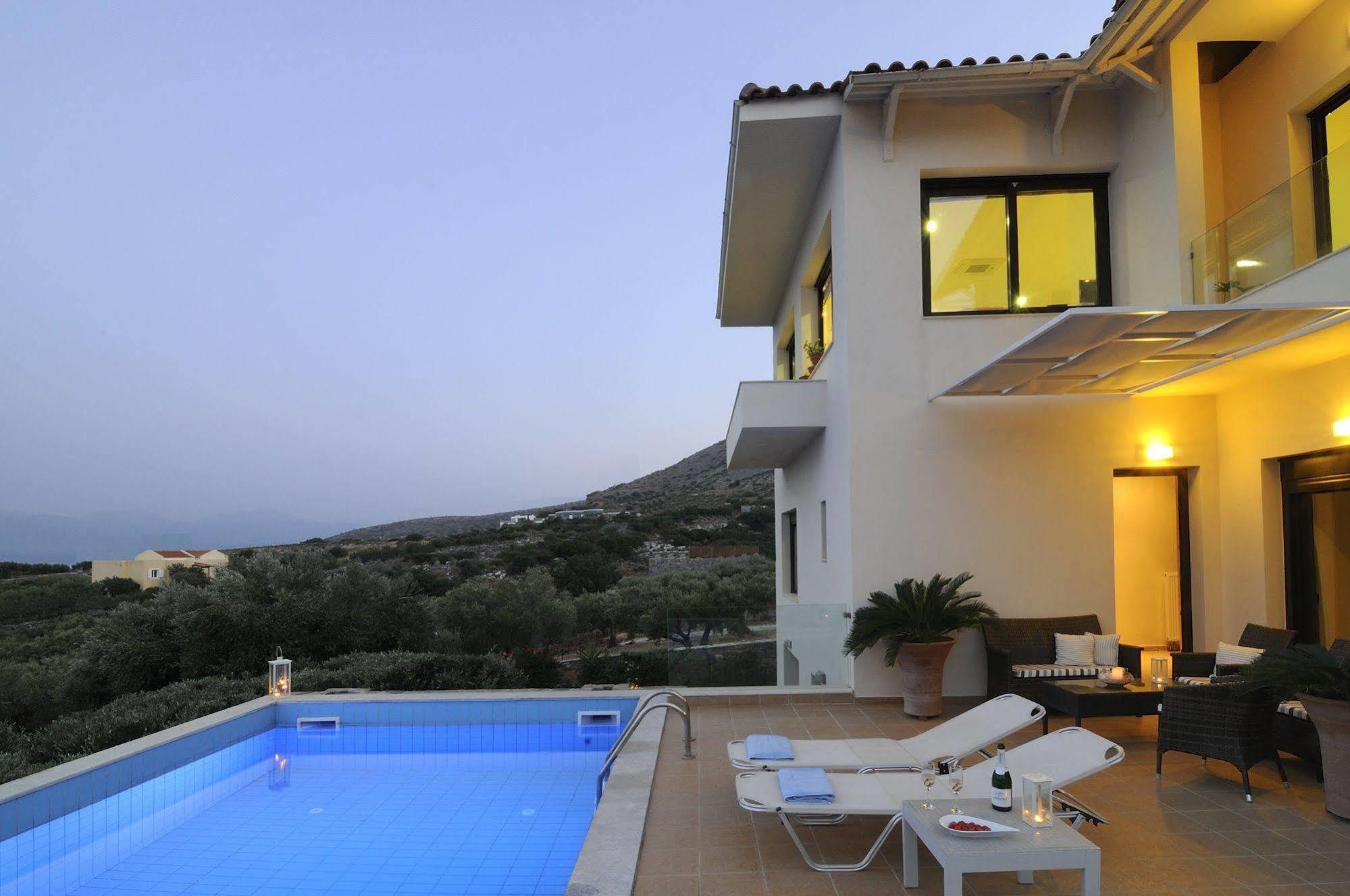 Villa Panorama เอลุนดา ภายนอก รูปภาพ