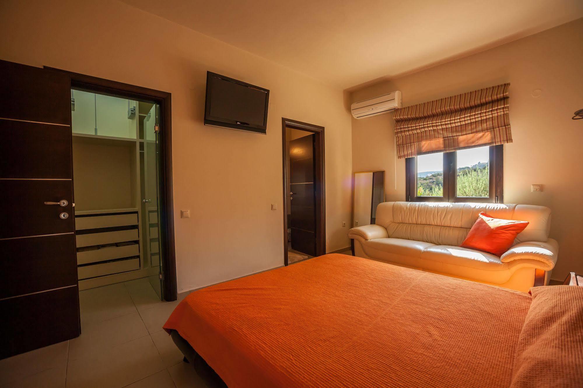 Villa Panorama เอลุนดา ภายนอก รูปภาพ
